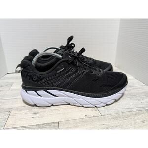 Hoka One One Clifton 6 Black / White Running Shoes Women Size 10 In EUC